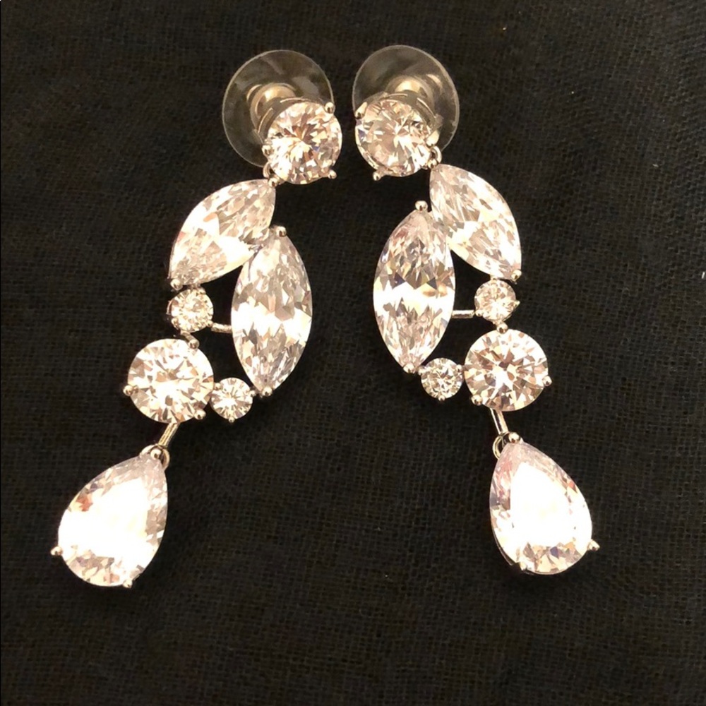 GORGEOUS Crystal Earrings